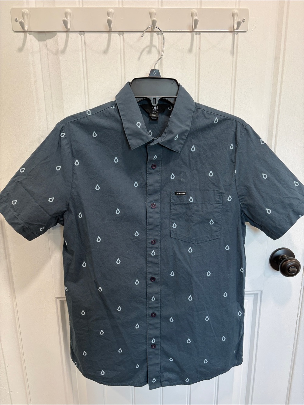 Volcom Men’s Short-Sleeve Button-Up Shirt - Slate Blue with White Teardrop Print